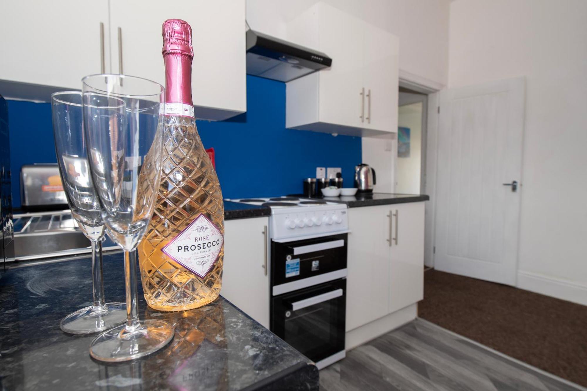 Versatile Cozy & Spacious Comfort Hull Apartments Kingston upon Hull Exteriör bild