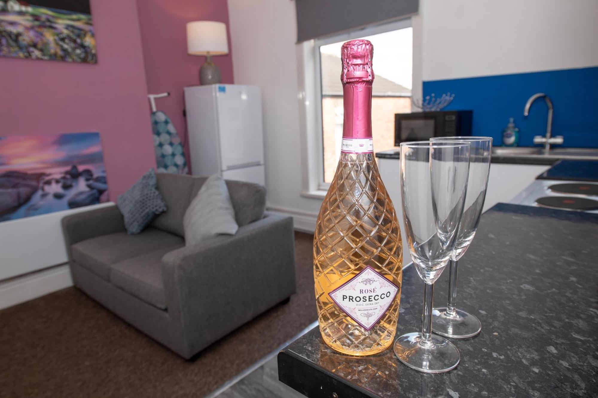 Versatile Cozy & Spacious Comfort Hull Apartments Kingston upon Hull Exteriör bild